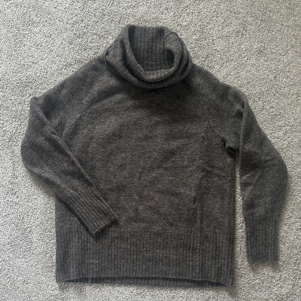 Aritzia Gray Turtleneck Sweater